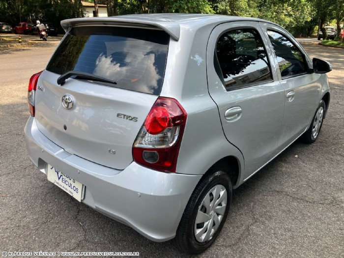 Toyota ETIOS X 1.3 AUTOMTICO 2018/2019